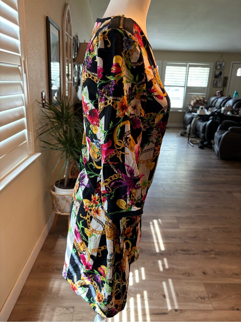 Juicy Couture Black, White, Pink & Gold Floral Stripe Mini Dress - Picture 2 of 12